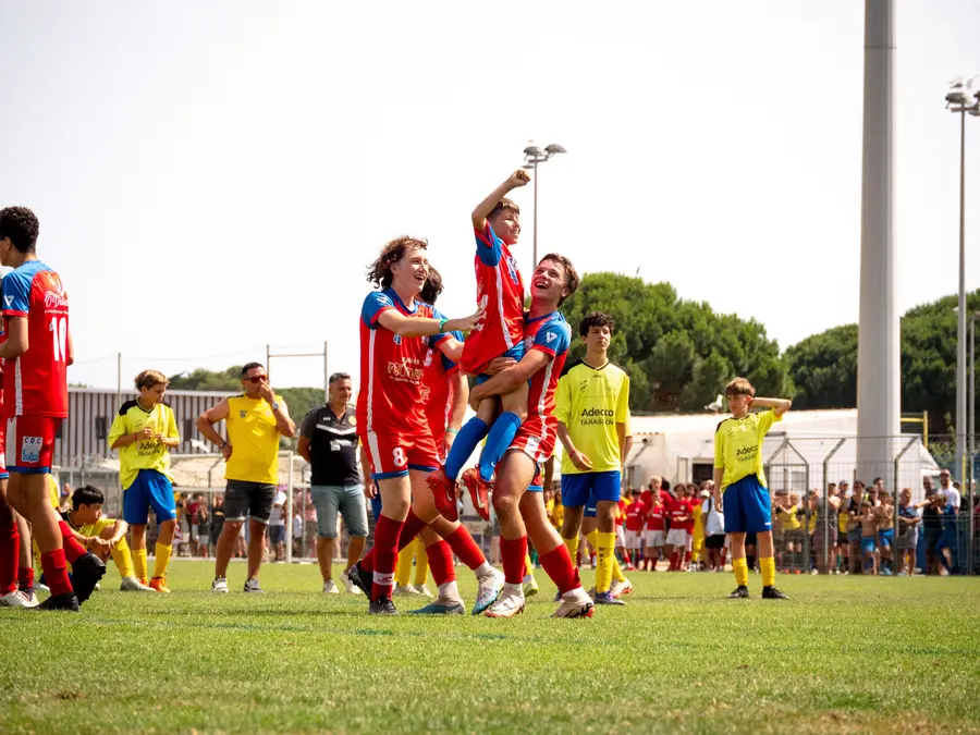 FC Hermitage – photo 11